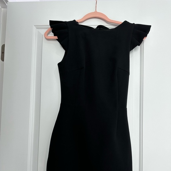 Classy black cocktail dress - Picture 4 of 5